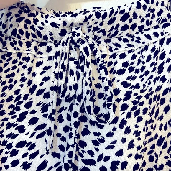 Black and white skirt; pixi and ivy size L - Picture 5 of 7